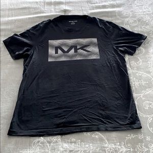 Men’s Michael Kors t-shirt size medium
